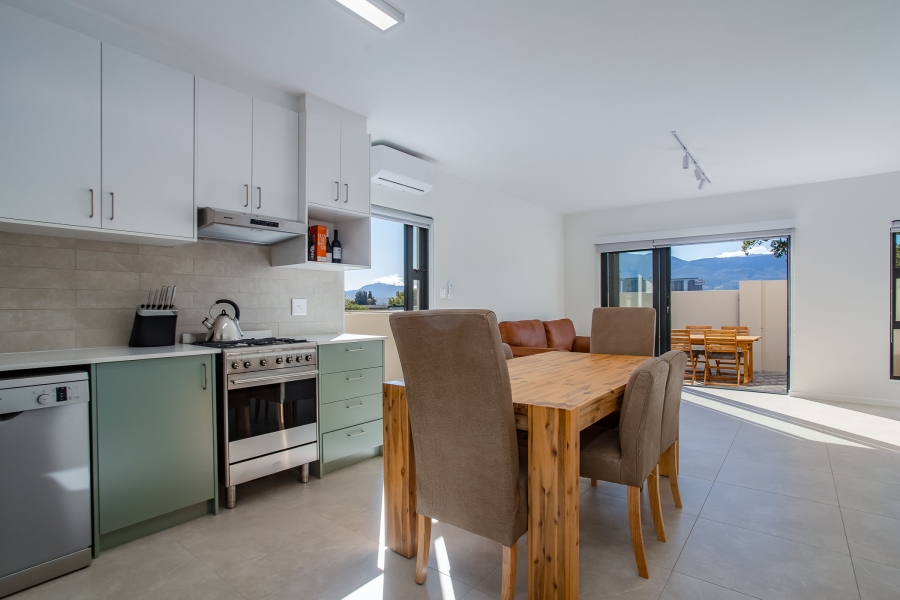 To Let 3 Bedroom Property for Rent in Honeydew Country Estate Western Cape